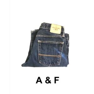 A&F Medium wash men jeans